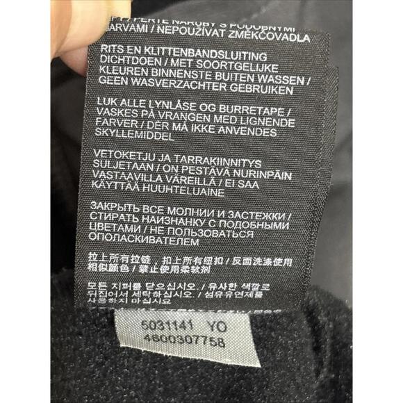 Jack Wolfskin MENS FULL ZIP Fleece Size M BLACK EMBROIDERED LOGO, POCKETS, WARM - Picture 15 of 15